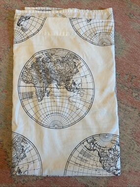 Max Studio Twin Sheet Sets with Black Globe Map